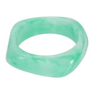Pulsera Artesanal de Resina Verde Jade Vibrante, Brazalete Ancho de Acrílico, Hecho a Mano, Liso y Brillante, Accesorio de Moda para Mujer - Product Image 3