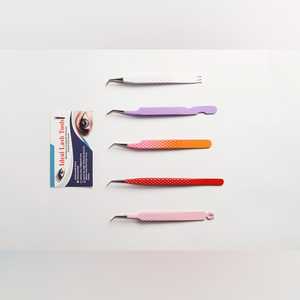 Pinzas de precisión Ultra Grip para pestañas, herramientas de belleza de punta micro con ajuste a cero, pinzas ultrafinas para pestañas Signature. - Product Image 1