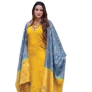 Chinon Jacquard Fil de Soie & Travail Manuel Kurti et Bas en Lycra de Coton avec Pure Mousseline Jacquard Collection Dupatta - Product Image 1