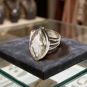 Elegante Anillo de Plata de Ley 925 con Cristal de Cuarzo Transparente, Engaste de Bisel, Joyería de Moda Unisex para Uso Diario, para Mujer - Product Image 4