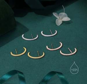 Vendu en une seule pièce ! Boucle d'oreille minimaliste fine en argent sterling avec zircon cubique, style manchette simple, couleur argent ou or - Product Image 2