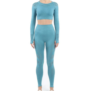 Ensemble de yoga 2 pièces pour femme : Legging taille haute long et haut court à manches longues, respirant avec découpes en maille, rose - Product Image 5
