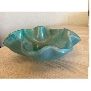 Bol à salade en résine artisanale de luxe avec finition brillante, élégant bol de service pour la présentation sur la table, décoration de cuisine moderne - Product Image 2