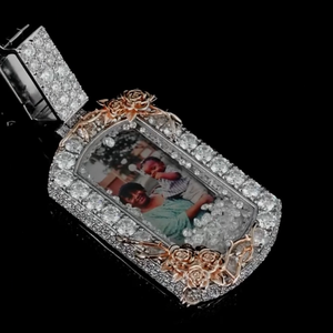 AMBER JEWELS T-130 Colgante de Diamantes Hiphop de Oro Sólido de 18K con Detalles en Oro Rosa, Diamantes Naturales de Corte Brillante, Romántico, Unisex, Conmemorativo - Product Image 2