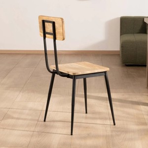 Vandana Urban Design Juego de 2 sillas industriales de madera maciza y metal negro Atelier Kraft - Product Image 5