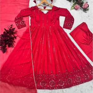 Bel ensemble de costume Anarkali brodé pour les fêtes Anarkali taille XS avec Dupatta et pantalon - Product Image 2