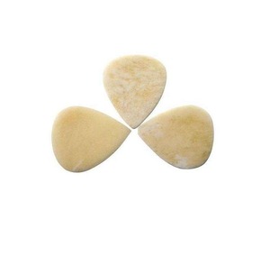 Púa de guitarra de hueso de buey natural de alta calidad con diseño cóncavo en forma de corazón para instrumentos de cuerda disponible al mejor precio - Product Image 1