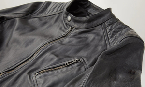 Veste moto en cuir véritable noir pour homme, col montant, fermeture éclair, coupe ajustée, longueur standard, pour l'automne - Product Image 6