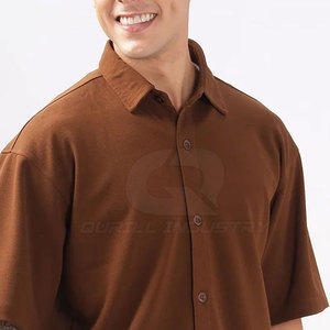 เสื้อเชิ้ตคอปกสไตล์ลำลองนุ่มสบายสำหรับผู้ชาย ชุดเซ็ตเข้าชุดกับกางเกงขายาวระดับเข่า ผ้าฝ้าย 100% เหมาะสำหรับวันหยุดพักผ่อน ทริปวันหยุดสุดสัปดาห์ ฤดูร้อน - Product Image 5