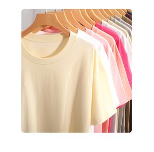 Camiseta unisex de algodón de 210g, cuello redondo, color sólido, manga corta, personalizada con logotipo OEM para verano. - Product Image 1