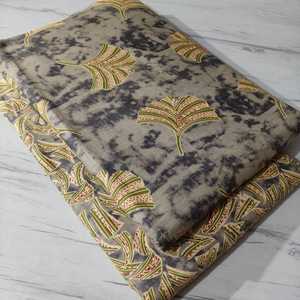 Tissu imprimé Jaipuri en coton pur de qualité supérieure 60x60, largeur 44 pouces, commande minimum 10 mètres - [5 MÈTRES DÉTACHÉS EN HAUT + 5 MÈTRES DÉTACHÉS EN BAS] - Product Image 1