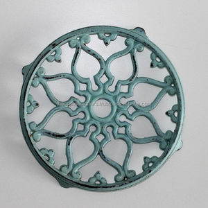 ขาตั้งสามขาโลหะสำหรับการจัดเก็บที่ง่ายให้การปกป้องพื้นผิวที่ใช้งานได้จริงและตัวเลือกการประหยัดพื้นที่ที่สะดวก - Product Image 1