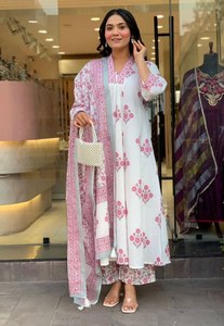 Conjunto de Kurta Anarkali Estampada para Mujer con Palazzo y Dupatta, Traje Étnico para Fiestas de Invierno, para Uso Casual y Festivo - Product Image 3