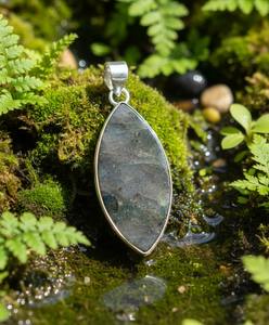 Pendentif tendance en labradorite naturelle et argent sterling 925 pour femme - Product Image 4