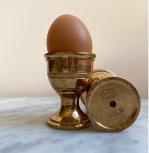 Support à œufs en laiton de qualité supérieure, design artisanal exceptionnel, pour table à manger, objet décoratif, fournisseur en gros, bon prix - Product Image 5