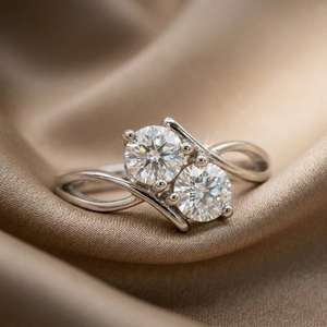 Anillo de Dos Piedras de Moissanita con Corte Redondo y Tallo Trenzado, Plata 925 Original, Regalo de Cumpleaños, Deseos, Fiesta, Para Amigos - Product Image 2