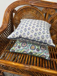 Fundas de Almohada Decorativas Hechas a Mano, Estilo Bohemio, 100% Algodón, Estampado Indio de Lujo, con Volantes, Florales, Lavables y Personalizables - Product Image 2