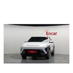 Hyundai Kona 1.6 Turbo 2WD Essence Modèle Juin 2024 avec 1 754 km Boîte Automatique Sièges en Cuir Caméra Arrière Volant à Gauche - Product Image 3