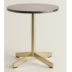 Table basse ronde moderne de luxe en marbre blanc avec base conique en métal doré, faite à la main, écologique, table d'appoint pour salon - Product Image 6