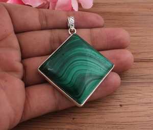 Colgante de malaquita verde natural y peridoto, collar de plata de ley hecho a mano con piedras preciosas, joyería boho, regalo para mujer - Product Image 4