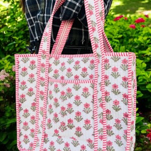 Sac fourre-tout en coton brodé de fleurs roses avec poignées rayées, style bohème, ouverture supérieure, sac de shopping - Product Image 3