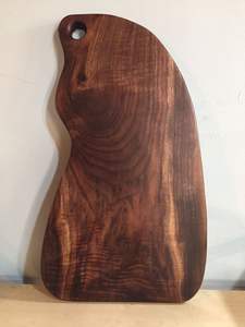 Planche à découper carrée en bois avec poignée ronde, élégante et de qualité supérieure, pour fromages, fruits et apéritifs - Product Image 4