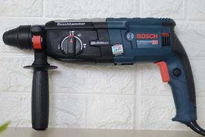 Marteau perforateur rotatif GBH 2-28 DV avec mandrin SDS-PLUS 850W pour perçage et sculpture intensifs dans le béton, la maçonnerie et le bois - Product Image 2