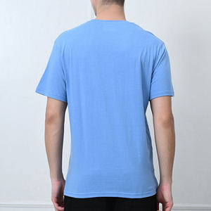 T-shirt en coton bleu clair à col rond et manches courtes pour homme, coupe classique, tricot jersey décontracté, couleur unie, design respirant - Product Image 4