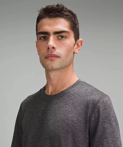 เสื้อยืดคอกลมแขนสั้นผู้ชายทรงหลวมพรีเมียม สีดำ ผลิตจากผ้าสแปนเด็กซ์/โพลีเอสเตอร์ ระบายอากาศได้ดี เหมาะสำหรับใส่ลำลองทุกวัน - Product Image 4