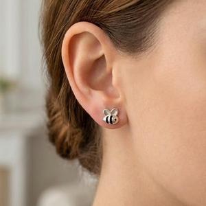 DIVYORO LITTLE HONEYBEE <b>SILVER</b> EARRING - Product Image 4