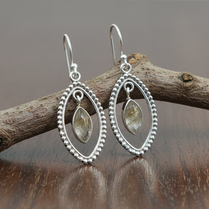 Boucles d'oreilles pendantes faites à la main en argent sterling 925 avec pierre précieuse rutile doré, cadre ovale perlé, bijoux bohèmes tendance, cadeau pour femme et épouse - Product Image 1