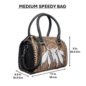 Bolso de Viaje de Cuero Personalizado con Diseño Tribal de Calavera de Toro, Bolso de Mano Mediano de Cuero Vacuno, Bolso de Viaje Unisex - Product Image 2