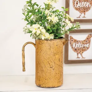 Carafe en métal artisanale de luxe, pichet à eau vintage haut de gamme pour la décoration moderne de la maison, acier inoxydable doré écologique de Zahid Exports - Product Image 2
