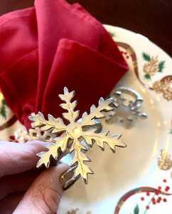 Ensemble de 3 anneaux de serviette en métal argenté vintage en forme de flocons de neige, différentes formes de flocons de neige, décoration de table de Noël - Product Image 2