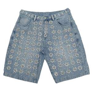 Shorts en jean élastiques pour hommes avec logo personnalisé, style streetwear, denim écologique, effet vieilli, ourlet brut - Product Image 3