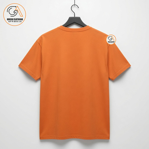 เอฟเอเอ็มยู |   เสื้อยืดคอกลมแขนสั้นสีส้มล้วนสำหรับผู้ชาย ทรงปกติ ผ้าเจอร์ซีย์คอตตอนอย่างดี รีดง่าย ไม่ยับ - Product Image 2