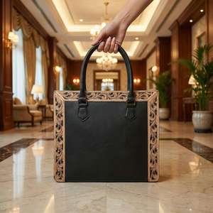 Bolso Tote de Gran Capacidad, Color Negro Sólido, 100% Cuero Genuino, Borde Lateral con Flores Talladas a Mano, Estilo Veraniego - Product Image 2