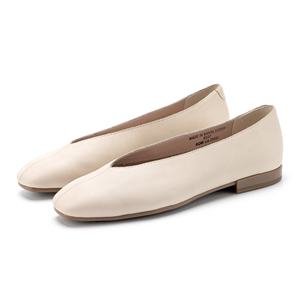 B'fee OEM ODM Women's Genuine Leather Square <b>Toe</b> Flat Slip-On Solid <b>Shoes</b> <b>Split</b> <b>Toe</b> Design All Seasons Made in BD - Product Image 3