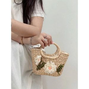 Sac fourre-tout décontracté en paille tressée, style boîte, vintage, rond, avec bandoulière en cuir PU, fermeture éclair et broderie - Product Image 4