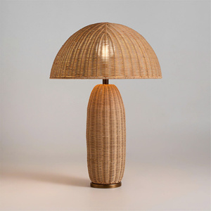 Abat-jour de table en rotin minimaliste, éclairage décoratif élégant pour la maison, pour un design d'intérieur moderne, fabriqué à la main au Vietnam - Product Image 2