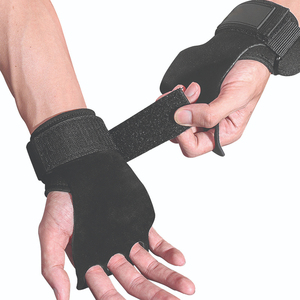 Poignée de gymnastique de qualité à 3 trous, conçue pour l'entraînement quotidien, offrant un excellent soutien et une protection des mains, et une meilleure prise en main. - Product Image 1