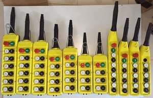 Control de grúa de alta calidad CMK Station DualSpeed para grúas EOT con 2 a 14 botones pulsadores con parada de emergencia, fabricado en India. - Product Image 3