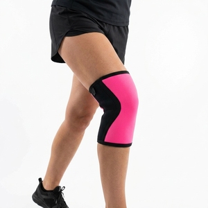 Genouillère en néoprène personnalisable avec logo – Compression et protection professionnelle pour maintenir au chaud lors de la musculation, la course et le basketball - Product Image 3