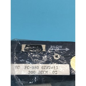 Contrôleur de débit massique AERA TC FC-980, O2, 300 SCCM - Équipements et pièces semi-conducteurs d'occasion fiables à l'échelle mondiale - Product Image 4