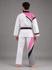 Uniforme de taekwondo de calidad que ofrece una excelente comodidad, costuras duraderas y un rendimiento confiable para cada practicante. - Product Image 2
