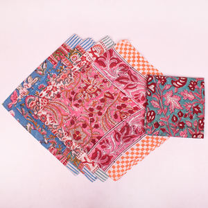 Pañuelo Multifuncional de Algodón Estampado a Mano, Ecológico, Elegante, Unisex, Cuadrado, Accesorio Orgánico para el Cuello - Product Image 4