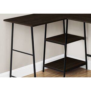 Scrivania a L Contemporanea da 48 Pollici per Ufficio Domestico, Laminato Marrone con Angoli in Metallo Nero e Ripiani Portaoggetti, per Lavoro e Laptop - Product Image 3