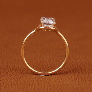 Anillo de Compromiso Solitario con Diamante Cultivado en Laboratorio, Corte Esmeralda de 2 Quilates, Oro Amarillo de 14K/18K, Anillo de Boda para Mujer - Product Image 5
