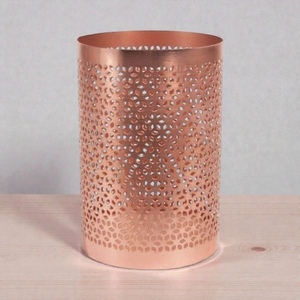 Portavelas Cilíndrico de Cobre con Patrón Perforado, Resistente al Calor, Decoración para el Hogar - Product Image 2