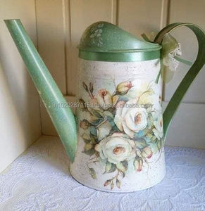 Elegante lata de agua galvanizada con diseños florales esmaltados pintados a mano, perfecta para la decoración del jardín de la granja y el cuidado de las plantas - Product Image 6